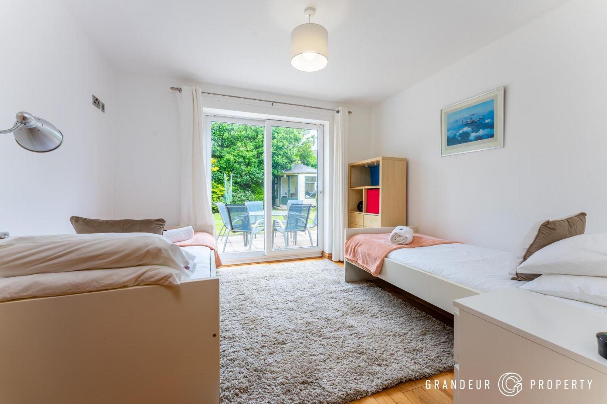Bracken Bliss By Grandeur Property Ferndown Extérieur photo