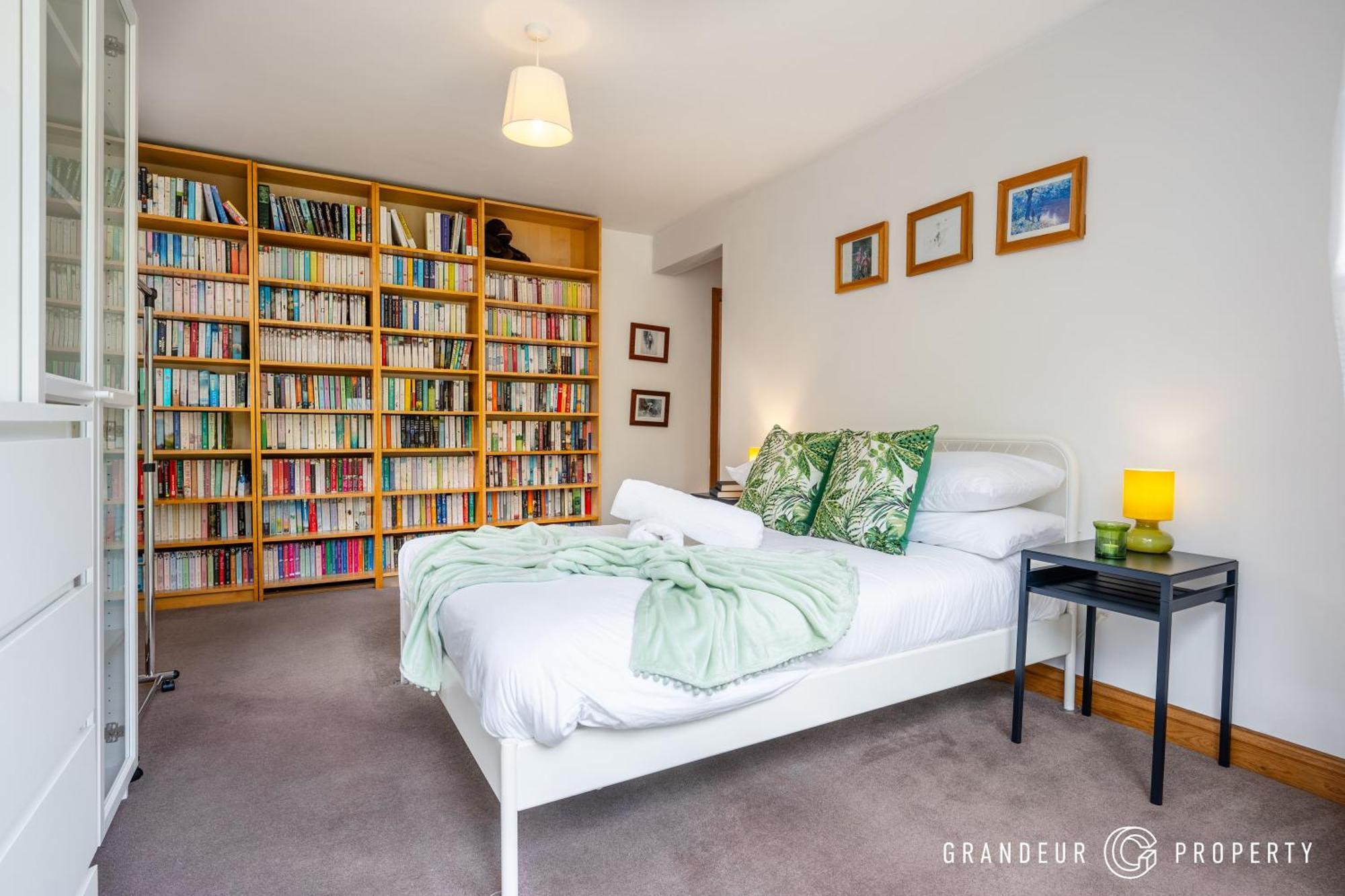 Bracken Bliss By Grandeur Property Ferndown Extérieur photo